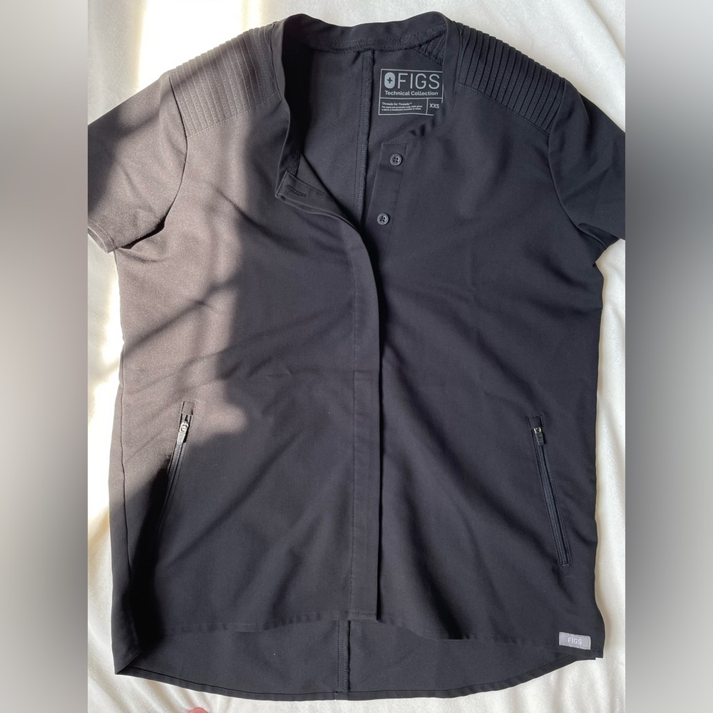 Figs scrub top button down